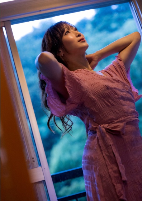 川上ゆう写真集『晴れときどき雨』-8