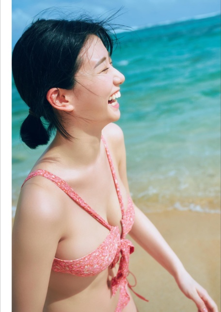 【電子版限定30ページ増】瀬戸環奈1st写真集 emerald-8