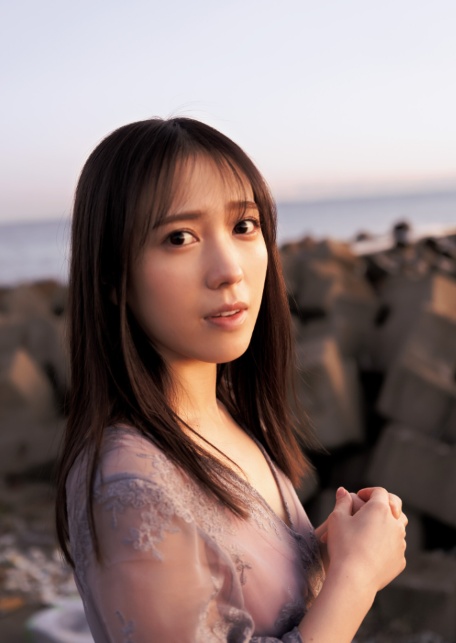 【電子版だけの特典カットつき】小湊よつ葉2nd写真集 花笑み-5