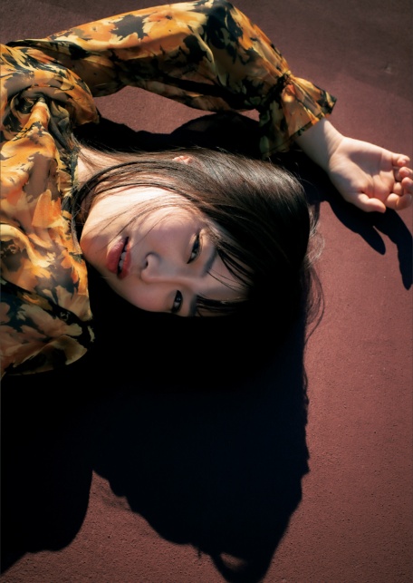 【54カット増 大増190ページデジタル完全版】鈴原りこ1st写真集 やわらかく、あたたかい。-4