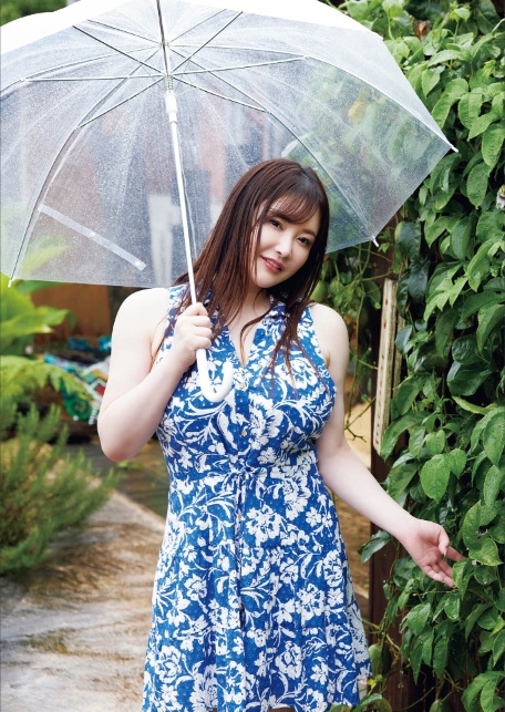 Himari1st写真集『Queen B』-5