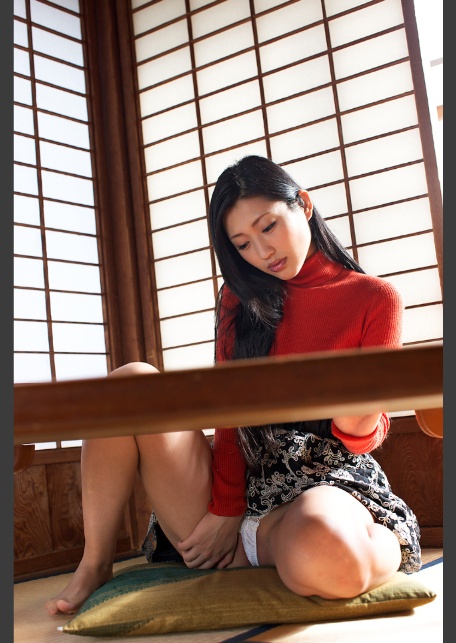 壇蜜 Complete Best 未公開カット収録-2