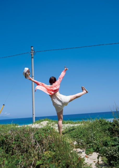 【電子版だけの特典カットつき】前田美里写真集『記憶の雫』-5