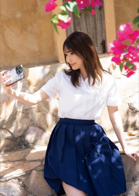 倉木華1st写真集『Flower』-4