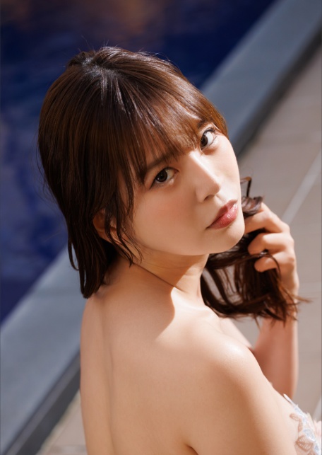 「電子限定新規カット増量版」ナミ写真集 freedom-5