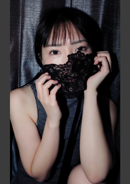 【デジタル限定】丸の内OLレイナ写真集「Unveil」-2