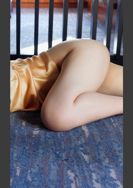 【デジタル限定】丸の内OLレイナ写真集「Unveil」-4