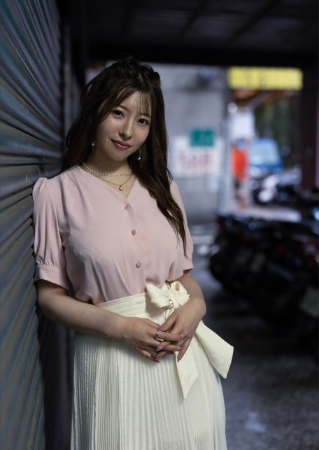 美麗的女人 ひなの花音-3