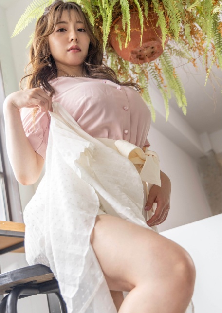 美麗的女人 ひなの花音-4