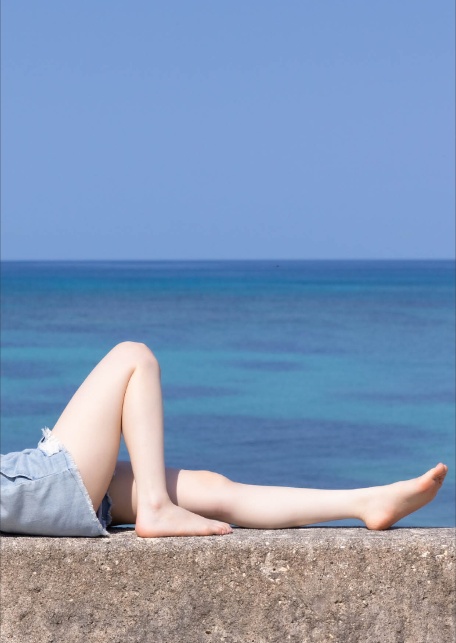 石川澪1st写真集『unusual』増ページ 【デジタル特装版】-4