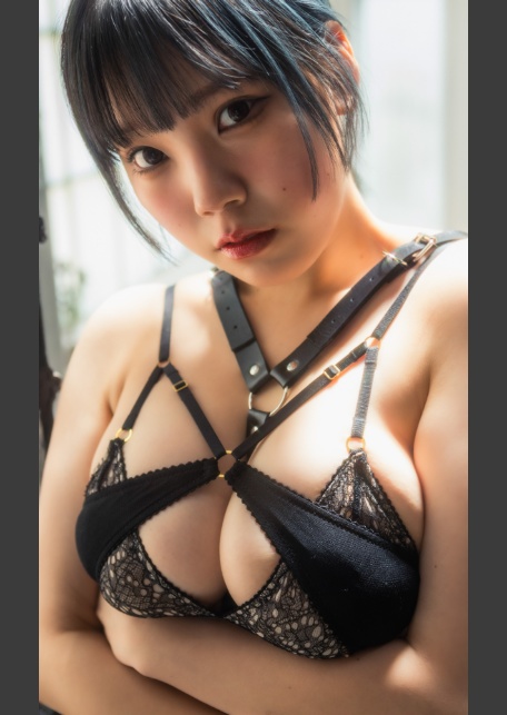 【大増量】アゲハサン・ボット（宇宙カラノ侵略者）写真集「J-Cup Butterfly」-3
