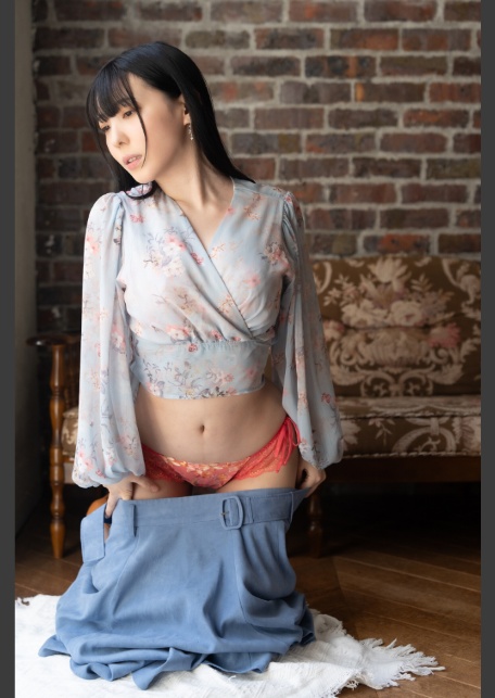 紫堂るい写真集「あふれ出す愛欲」週刊実話デジタル写真集-5