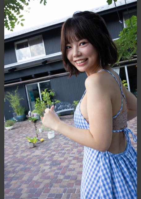 冴島なな1stヌード写真集『万能乳』-7