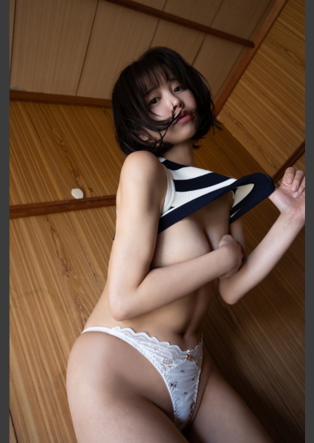 真中つぐ1st写真集『ハイレグ天国』-サンプル画像9